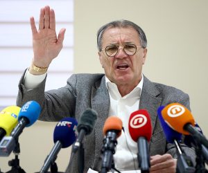19.01.2023., Mostar - Zdravko Mamic odrzao konferenciju za medije u dvorani Princess hotela Mepas. Photo: Denis Kapetanovic/PIXSELL