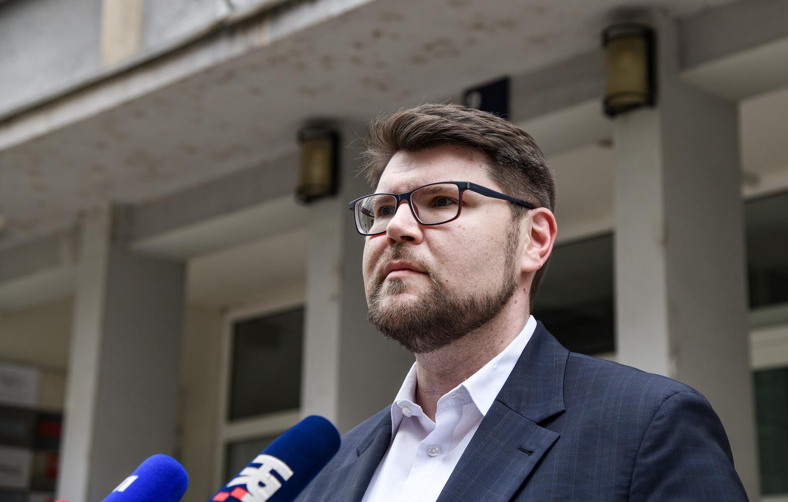 19.04.2023., Zagreb - Pedja Grbin dao je izjavu mediju. Photo: Josip Regovic/PIXSELL