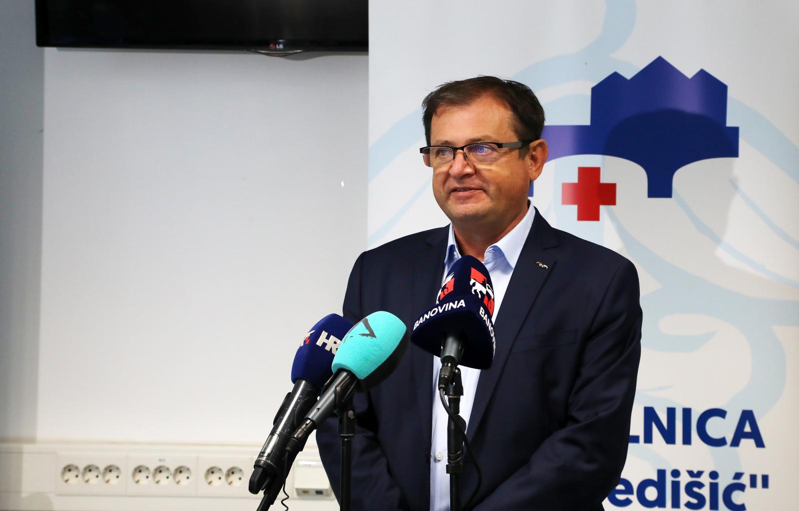 20.09.2021., Sisak - Opca bolnica dr. Ivo Pedisic, donacija ultrazvuka Klinike Cleveland sisackoj bolnici, te najava dugorocne suradnje tih dviju ustanova.  Dr.Tomislav Dujmenovic, ravnatelj bolnice Sisak. Photo: Edina Zuko/PIXSELL