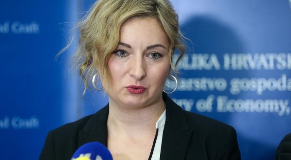 21.05.2020. Zagreb - Predstavnici sindikata na razgovoru u Ministarstvu rada i mirovinskog sustava. Iva Suskovic.r"nPhoto: Matija Habljak/PIXSELL
