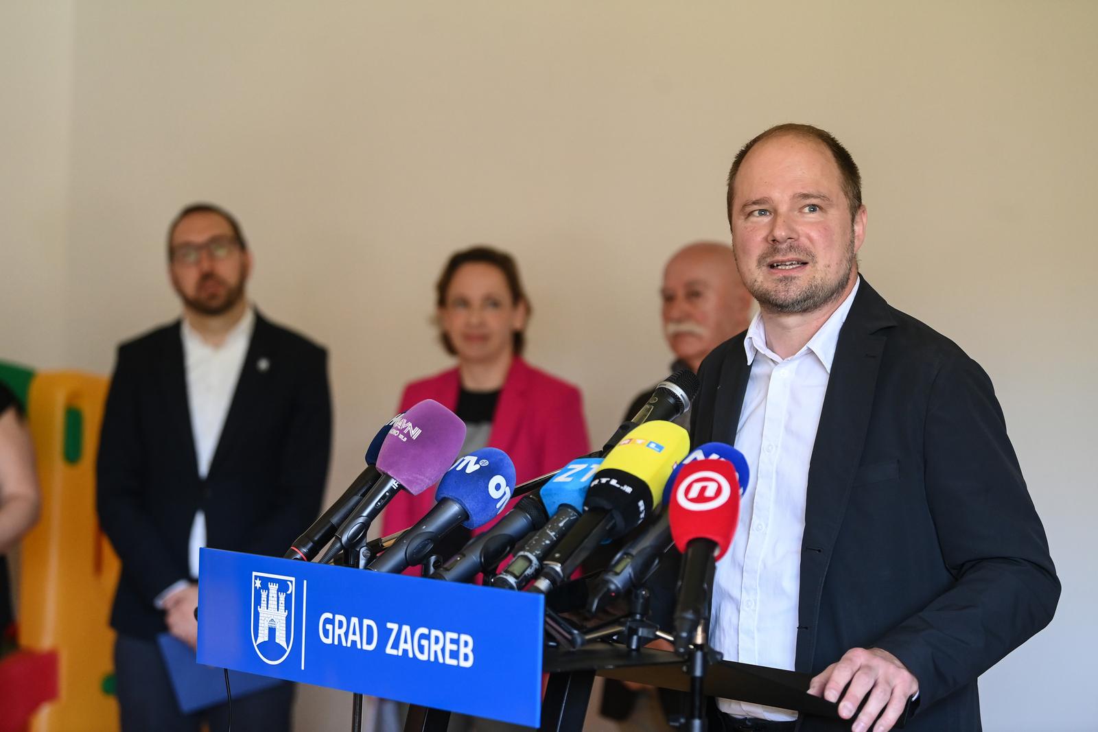 22.05.2023., Kasina - Otvorenje podrucnog objekta Djecjeg vrtica Sesvete u Kasini. Gradonacelnik Grada Zagreba Tomislav Tomasevic i zamjenici Danijela Dolenec i Luka Korlaet prisustvovali su otvorenju i predstavili su paket mjera „Vrtici za sve“ koji obuhvaca sest mjera. Photo: Igor Soban/PIXSELL