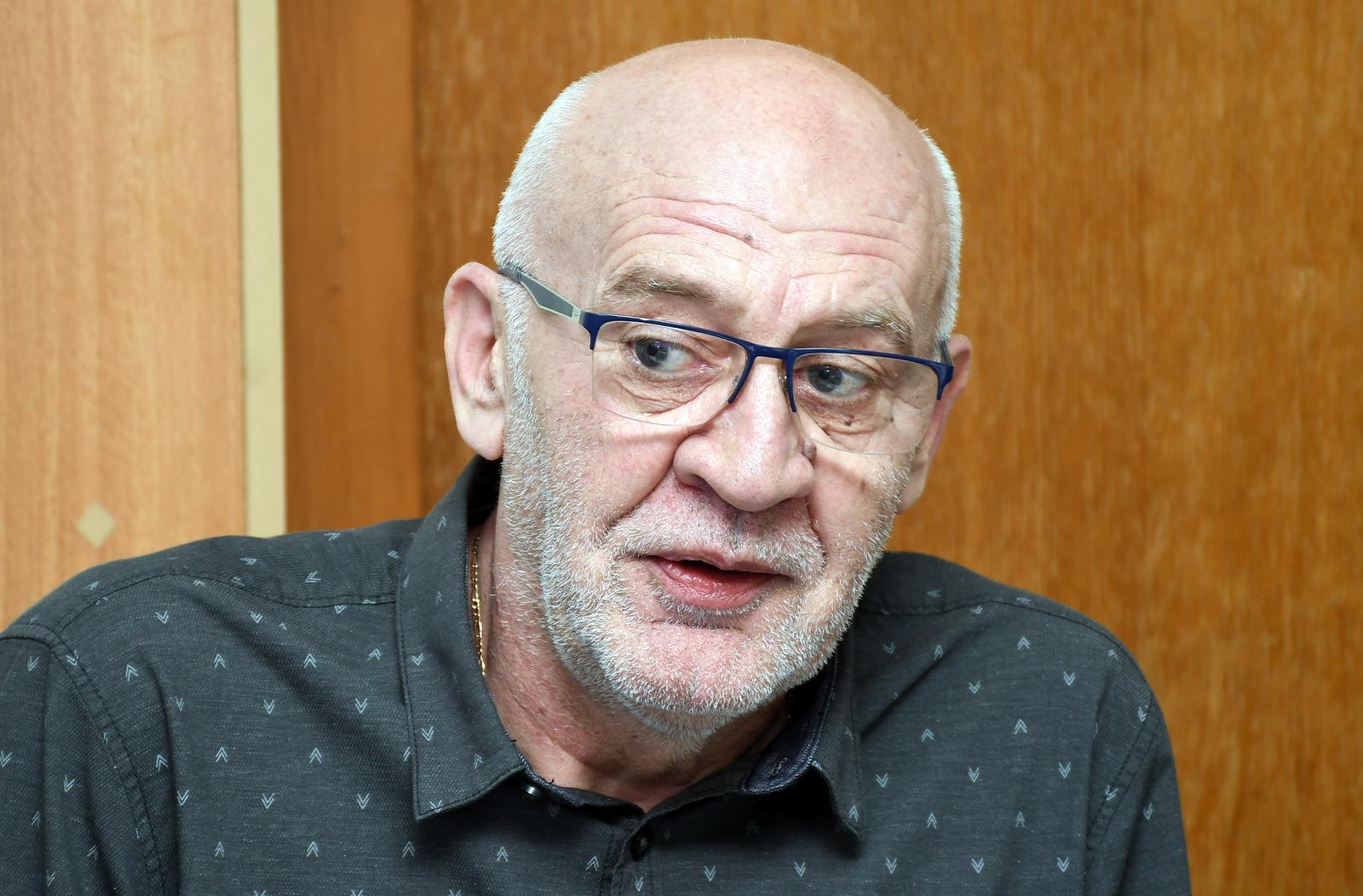 23.03.2023.,Kutina - Zeljko Klaus, predsjednik Sindikata EKN- a Hrvatske, Davor Rakic, glavni povjerenik EKN-a Petrokemije i Damir Batria, glavni povjerenik Sindikata DEMOS-HUS Petrokemija odrzali su konferenciju za medije na temu "Problemi u Petrokemiji".Zeljko Klaus.
   Photo: Nikola Cutuk/PIXSELL
