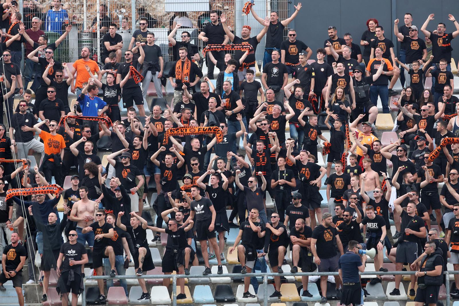 24.05.2023., stadion HNK Rijeka, Rijeka - Finalna utakmica SuperSport Hrvatskog nogometnog kupa, HNK Hajduk - HNK Sibenik. Navijaci Sibenika, Funcuti Photo: Luka Stanzl/PIXSELL
