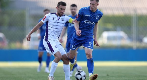 26.05.2023., stadion Varteks, Varazdin - SuperSport HNL, 36. kolo, NK Varazdin - NK Lokomotiva.
Josip Pivaric, Leon Belcar Photo: Igor Kralj/PIXSELL