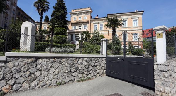27.04.2018., Rijeka - Zgrada i park Rijecke nadbiskupije. "nPhoto: Goran Kovacic/PIXSELL