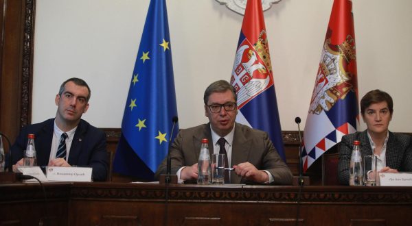 27, May, 2023, Belgrade - The President of the Republic of Serbia, Aleksandar Vucic, attended the session of the Council for National Security in the building of the General Secretariat of the President of the Republic. Vladimir Orlic, Aleksandar Vucic, Ana Brnabic. Photo: Milos Tesic/ATAImages

27, maj, 2023, Beograd - Predsednik Republike Srbije Aleksandar Vucic prisustvovao je sednici Saveta za nacionalnu bezbednost u zgradi Generalnog sekretarijata predsednika Republike. Photo: Milos Tesic/ATAImages Photo: Milos Tesic/ATAImages/PIXSELL