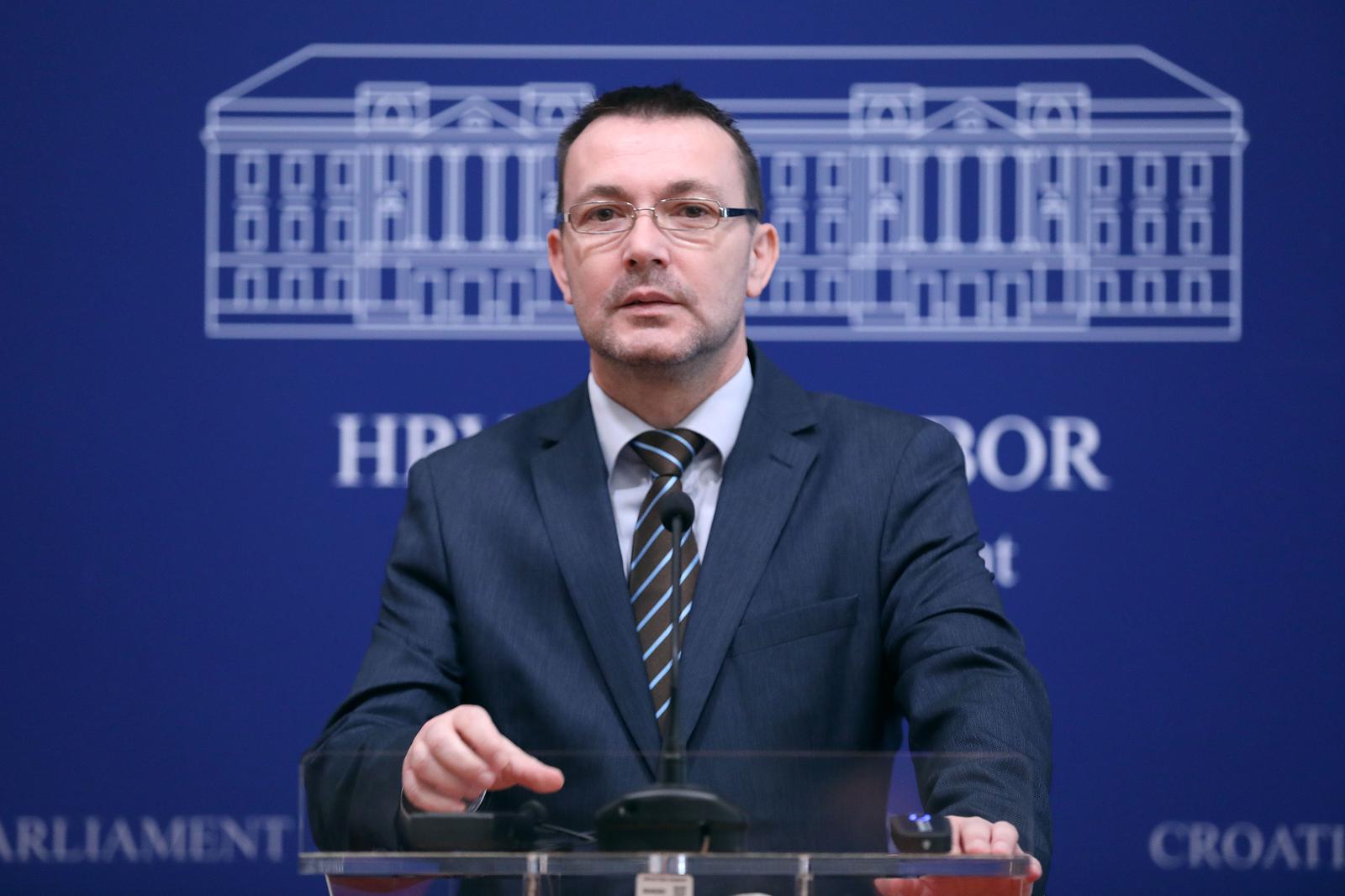 28.04.2023., Zagreb - Na konferenciji za medije  odrzanoj u Saboru o izmjenama izbornog zakona govorio je Arsen Bauk. 
 Photo: Patrik Macek/PIXSELL