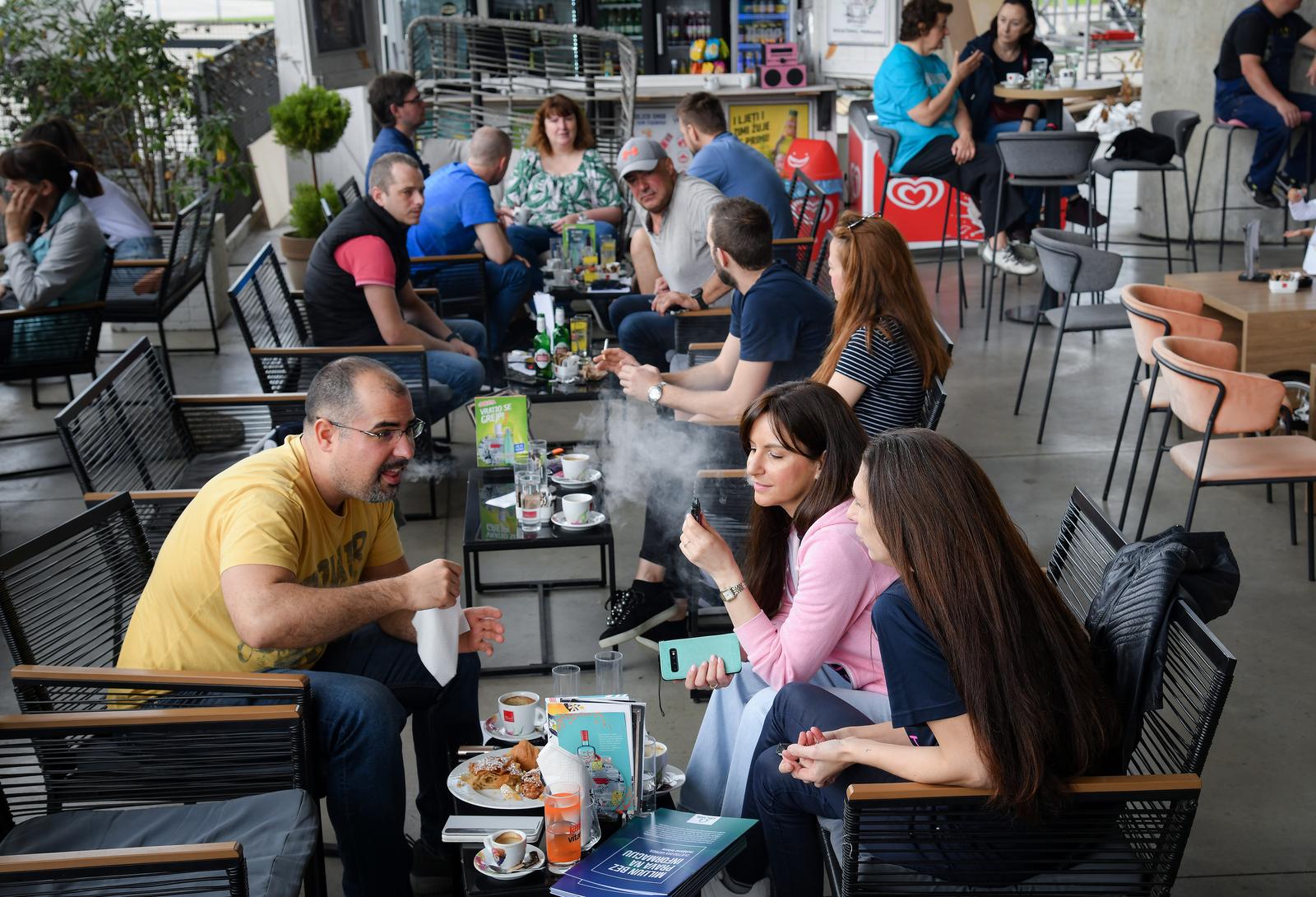 30.05.2023., Zagreb - U prostorijama Muzeja suvremene umjestosti odrzan je "vapers chat" povodom Svjetskog dana vejpinga. Dogadjaj je organizirala udruga CROHM -  Udruga korisnika osobnih isparivaca. poticanjem e-cigareta i ostalih alternativnih proizvoda