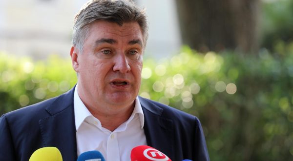 30.05.2023., Omisalj - Predsjednik Republike Hrvatske Zoran Milanovic na svecanoj sjednici opcinskog vijeca opcine Omisalj, gdje ga je ugostila nacelnica opcine Mirela Ahmetovic. Photo: Goran Kovacic/PIXSELL