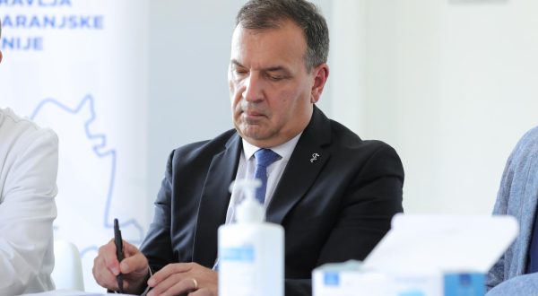 16.05.2023., Osijek - Predstavljanje pilot-projekta ''Preventivni zdravstveni pregledi'' koji s pregledom prvog pacijenta pocinje u Osjecko-baranjskoj zupaniji. Projekt je predstavio ministar zdravstva izv. prof. dr. sc.  Vili Beros sa suradnicima. Photo: Dubravka Petric/PIXSELL