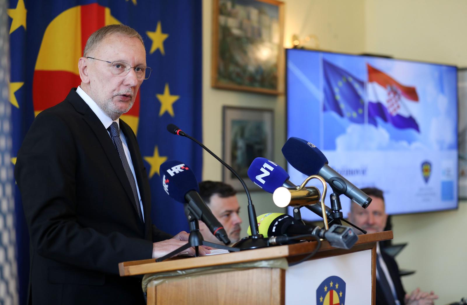 04.05.2023., Zagreb - Okrugli stol "Hrvatska 10 godina u Europskoj uniji" u povodu Dana Europe i 100. obljetnice Paneuropske unije. potpredsjednik Vlade i ministar unutarnjih poslova Davor Bozinovic Photo: Emica Elvedji/PIXSELL