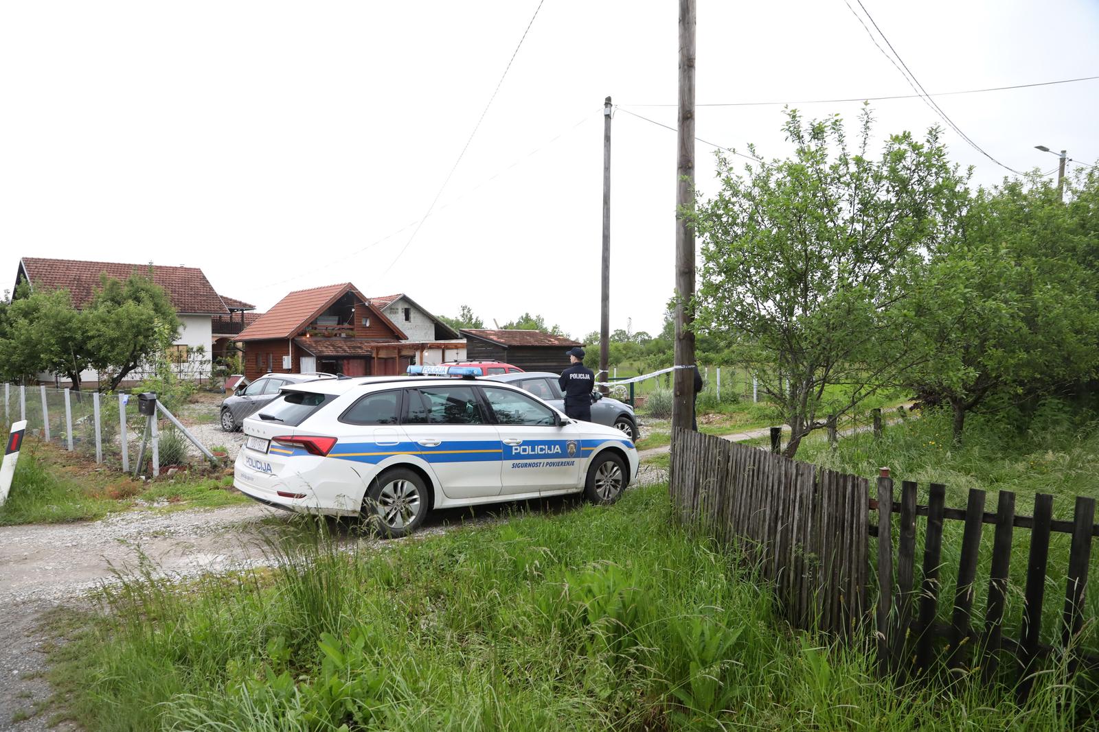 17.05.2023. Petrinja - U obiteljskoj kuci je pronadjeno bezivotno tijelo zenske osobe te se sumnja na nasilnu smrt.  Photo: Edina Zuko/PIXSELL