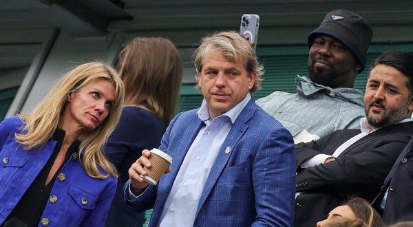 Chelsea Chairman Todd Boehly during the Premier League match between Chelsea and West Ham United at Stamford Bridge, London, England on 3 September 2022. FOOTBALL - ENGLISH CHAMP - CHELSEA v WEST HAM DPPI/Panoramic PUBLICATIONxNOTxINxFRAxITAxBEL PSI_NK_Chelsea_West_Ham_03SEP2022_272545