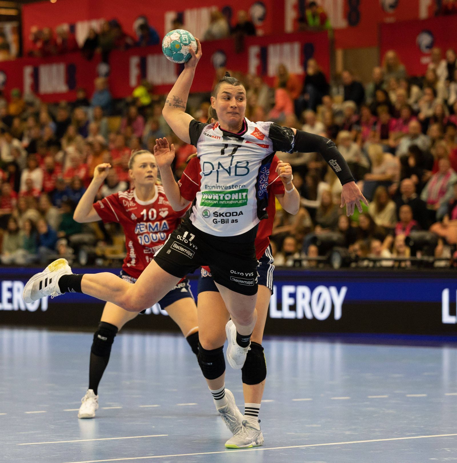 Arendal, Norway, February 24th 2023: Katarina Jezic 17 Vipers takes a shot at the Norwegian Championship semi final game between Byasen and Vipers at Sor Amfi in Arendal, Norway Ane Frosaker / SPP PUBLICATIONxNOTxINxBRAxMEX Copyright: xAnexFrosakerx/xSPPx spp-en-AnFrSp-6I7A1918