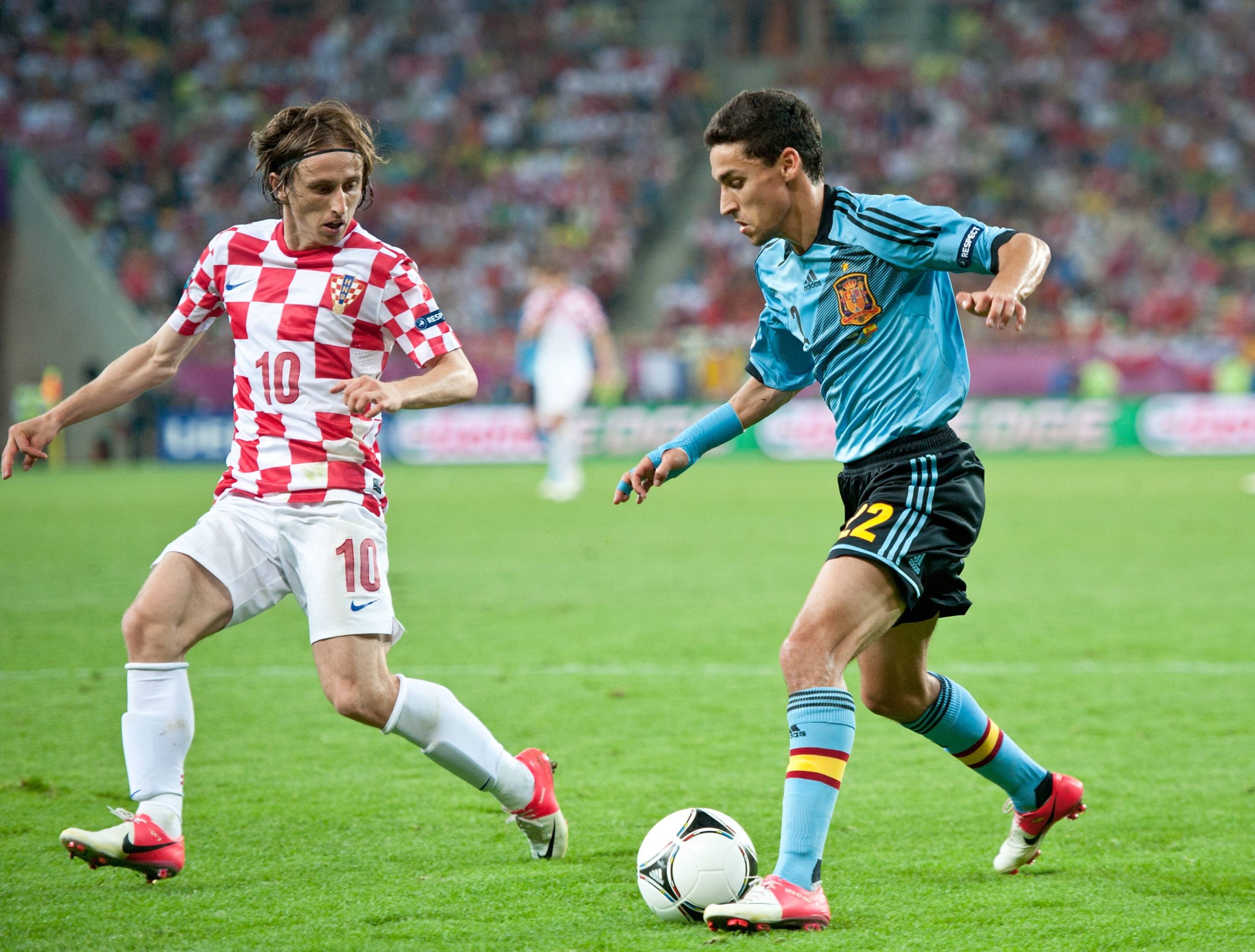 Bildnummer: 10818270  Datum: 18.06.2012  Copyright: imago/Annegret Hilse
Luka MODRIC (CRO) - Jesus NAVAS (r/ESP) UEFA Fussball Europameisterschaft 2012, Vorrunde: Kroatien - Spanien in Danzig, Polen am 18.06.2012, ; Danzig CRO ESP Fussball EM EURO Nationalteam Länderspiel xcb x0x 2012 quer Aufmacher SP Fussball Fussballspieler Profispieler Trikot Spieler Player Match SPO Sportler Maenner Herren Fußball Fußballspieler international Nationaltrikot Nationalspieler Euro2012 Football Soccer EM Fußball EM 2012 Euro 2012 Spain ESP CRO Aktion Action Zweikampf 

Image number 10818270 date 18 06 2012 Copyright imago Annegret Hilse Luka Modric CRO Jesus Navas r ESP UEFA Football European Championship 2012 Fight Croatia Spain in Gdansk Poland at 18 06 2012 Gdansk CRO ESP Football euro Euro National team international match  x0x 2012 horizontal Highlight SP Football Football players Professional players Jersey Players Player Match SPO Athletes Men men Football Football players International National jersey National player EURO2012 Football Soccer euro Football euro 2012 Euro 2012 Spain ESP CRO Action shot Action duel