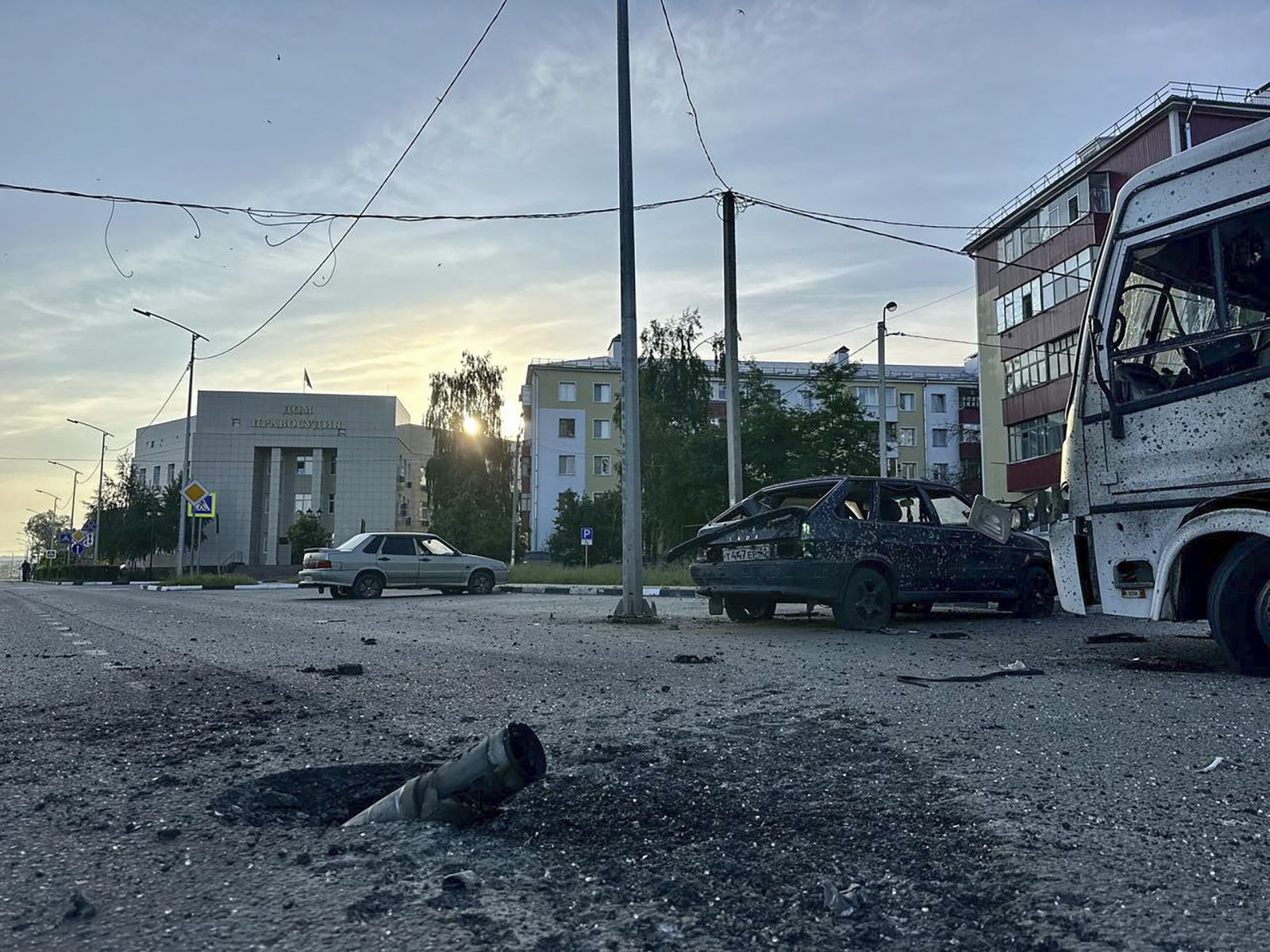 epa10664803 A handout photo made available by the Governor of Russia's Belgorod region Vyacheslav Gladkov on his Telegram channel shows the aftermath of Ukrainian shelling in the border town of Shebekino, Belgorod region, Russia, 31 May 2023. Gladkov said that the situation in Shebekino was deteriorating. Evacuation of children from the Shebekinsky and Grayvoronsky districts of the Belgorod region was set to begin on 31 May. The first group of 300 people will be sent to the city of Voronezh, the governor added.  EPA/GOVERNOR OF BELGOROD REGION/HANDOUT HANDOUT HANDOUT EDITORIAL USE ONLY/NO SALES HANDOUT EDITORIAL USE ONLY/NO SALES