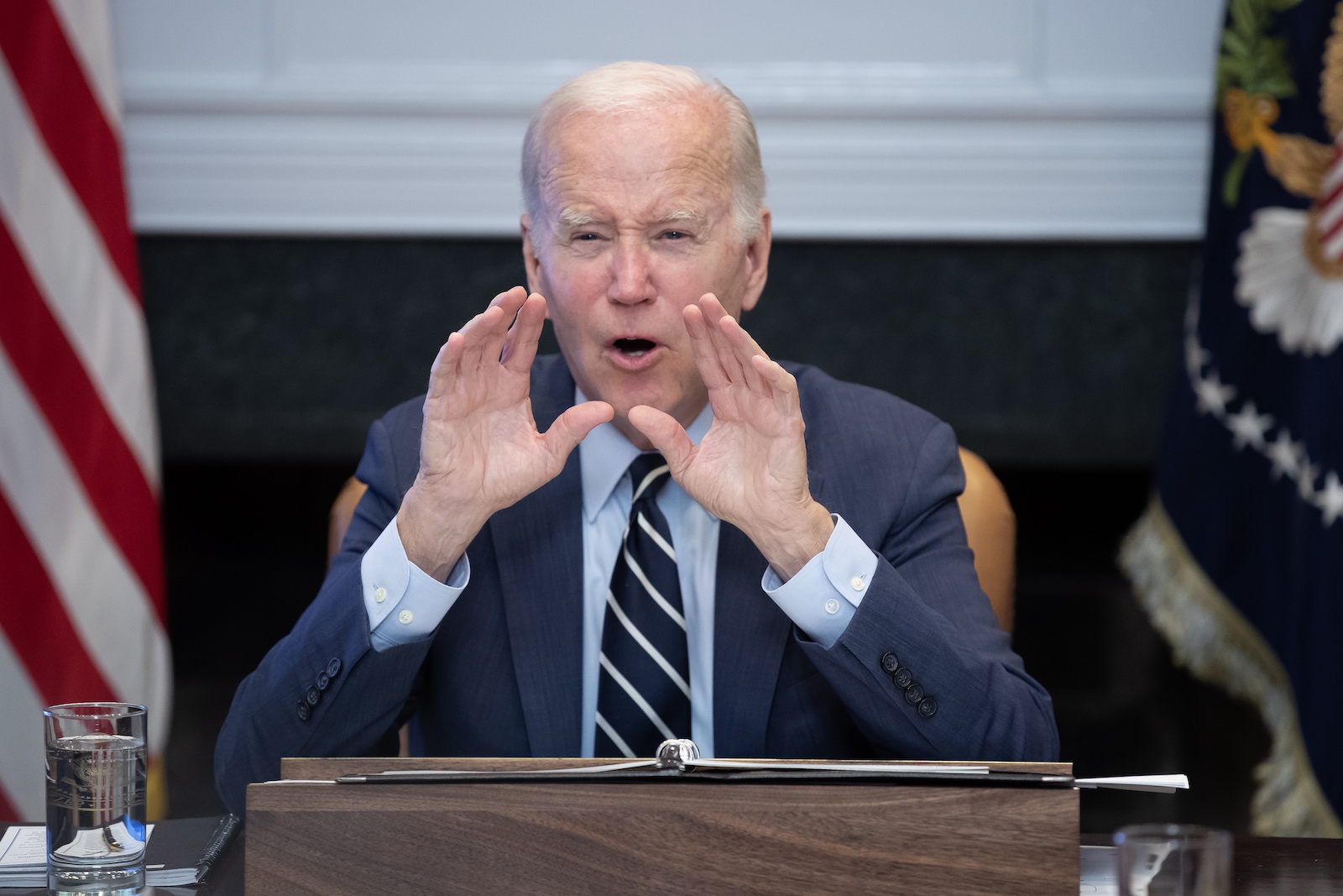 epa10665373 US President Joe Biden responds to a question from a member of the media regarding the debt limit, during a meeting with members of his federal emergency preparedness and response team, in the Roosevelt Room of the White House in Washington, DC, USA, 31 May 2023. The meeting was held to receive the annual briefing on extreme weather preparedness.  EPA/MICHAEL REYNOLDS / POOL