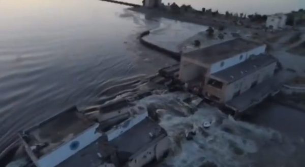 epa10675811 A still image taken from a handout video made available by the telegram account of the President of Ukraine, Volodymyr Zelensky on 06 June 2023 of water running through a breakthrough in the Kakhovka dam, in Kakhovka, Kherson region, southern Ukraine, amid the Russian invasion. Ukraine has accused Russian forces to have destroyed a critical dam and hydroelectric power plant on the Dnieper River along the front line in southern Ukraine on 06 June. A number of settlements were completely or partially flooded, Kherson region governor Oleksandr Prokudin said on telegram. Russian troops entered Ukraine on 24 February 2022 starting a conflict that has provoked destruction and a humanitarian crisis.  EPA/OFFICIAL CHANNEL PRESIDENT OF UKRAINE VOLODYMYR ZELENSKIY HANDOU -- MANDATORY CREDIT: OFFICIAL CHANNEL OF THE PRESIDENT OF UKRAINE VOLODYMYR ZELENSKIY -- BEST QUALITY AVAILABLE -- HANDOUT EDITORIAL USE ONLY/NO SALES