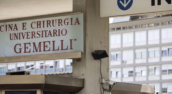 epa10677284 A view of the Agostino Gemelli University Hospital in Rome, Italy, 07 June 2023. At the end of the General Audience, Pope Francis was admitted to Rome's Gemelli hospital where he will undergo abdominal surgery on 07 June afternoon, the Holy See announced. The pontiff is expected to remain in hospital for few days to allow for full recovery.  EPA/MASSIMO PERCOSSI