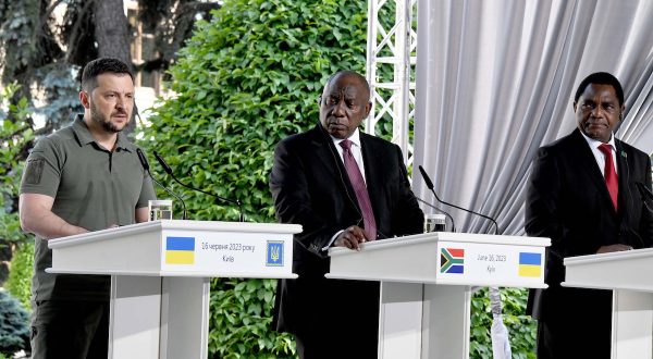 epa10696283 A handout photo made available by South Africa's Government Communication and Information System (GCIS) shows (L-R) Ukraineâ€™s President Volodymyr Zelensky, South Africaâ€™s President Cyril Ramaphosa and Zambiaâ€™s President Hakainde Hichilema addressing a press conference in Kyiv, Ukraine, 16 June 2023 (issued 17 June 2023).  EPA/GCIS SOUTH AFRICA HANDOUT -- MANDATORY CREDIT: South African Government Communication and Information System (GCIS) --  HANDOUT EDITORIAL USE ONLY/NO SALES HANDOUT EDITORIAL USE ONLY/NO SALES
