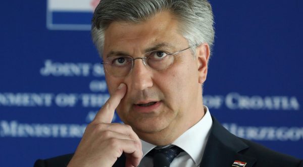 Zagreb, 20.06.2023. - Izjave za medije nakon zajednièka sjednice Vlade Republike Hrvatske i Vijeæa ministara Bosne i Hercegovine. Na fotografiji premijer Andrej Plenkoviæ. foto HINA/ Lana SLIVAR DOMINIÆ/ lsd