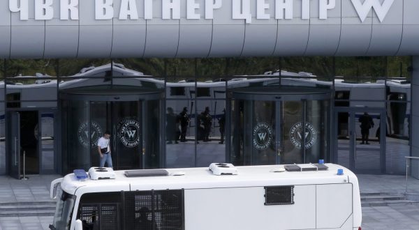 epa10709057 Russian policemen block the access to the PMC (Private Military Company) Wagner Center building in St. Petersburg, Russia, 24 June 2023. Russian authorities on 24 June raided the Wagner offices after the group’s chief said in a video that his troops had occupied the building of the headquarters of the Southern Military District in Rostov-on-Don, demanding a meeting with Russia’s defense chiefs. Russian President Putin said in a televised address to the nation that counter-terrorism measures were enforced in Moscow and other Russian regions.  EPA/ANATOLY MALTSEV