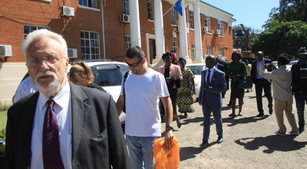 01.06.2023. Ndola - Sutkinja Visokog suda u Ndoli Mary Mulanda ustvrdila je da drzava nije uspjela dokazati slucaj protiv Hrvata te je odmah izdan nalog za njihovo pustanje na slobodu. Hrvati nakon oslobadjajuce presude odlaze sa suda.  Photo: Staf Media Consultancy/PIXSELL