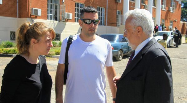 01.06.2023. Ndola - Sutkinja Visokog suda u Ndoli Mary Mulanda ustvrdila je da drzava nije uspjela dokazati slucaj protiv Hrvata te je odmah izdan nalog za njihovo pustanje na slobodu. Hrvati nakon oslobadjajuce presude odlaze sa suda.  Photo: Staf Media Consultancy/PIXSELL