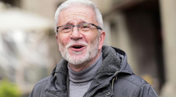 04.04.2023., Zagreb - Predsjednik Nezavisnih hrvatskih sindikata Kresimir Sever o cijeni ovogodisnje uskrsne kosarice za troclanu obitelj: "Najskromnija kosarica iznosi 100 eura". Photo: Neva Zganec/PIXSELL