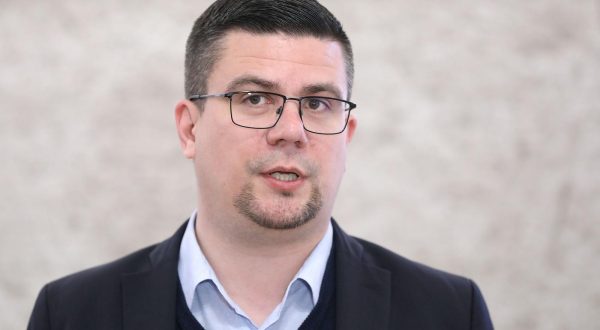 05.05.2023., Zagreb - Na konferenciji za medije odrzanoj u Saboru o reformi skolstva govorio je Domagoj Hajdukovic.
 Photo: Patrik Macek/PIXSELL