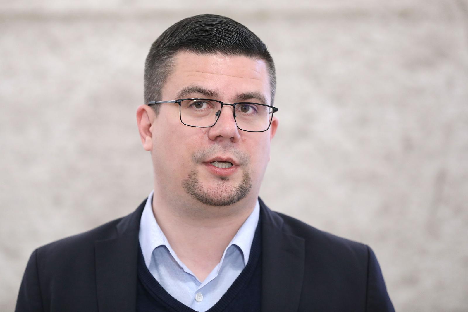 05.05.2023., Zagreb - Na konferenciji za medije odrzanoj u Saboru o reformi skolstva govorio je Domagoj Hajdukovic.
 Photo: Patrik Macek/PIXSELL
