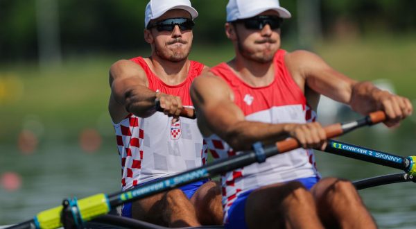 06.05.2023., Zagreb, SRC Jarun - Svjetski veslacki kup 2023. Dvojac bez kormilara, repasaz, Patrik Loncaric i Anton Loncaric, Hrvatska. Photo: Luka Stanzl/PIXSELL