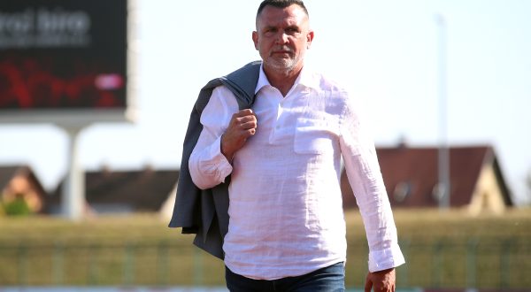 06.05.2023., Gradski stadion, Velika Gorica - SuperSport HNL, 33. kolo, HNK Gorica - NK Slaven Belupo. trenerski Gorica Zoran Zekic, trener Slaven Belupa Zeljko Sopic Photo: Luka Stanzl/PIXSELL