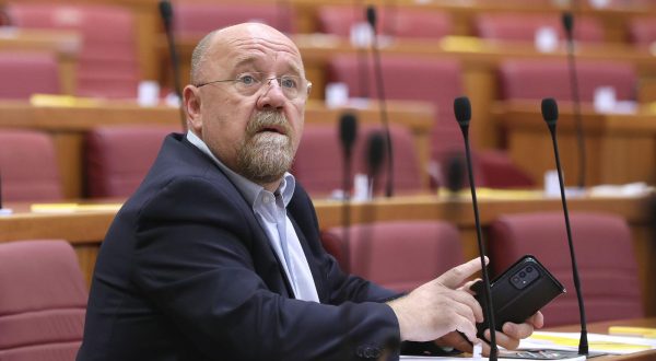 06.06.2023., Zagreb - Sabor 16. sjednicu nastavlja raspravom o izmjenama i dopunama Zakona o drzavnom inspektoratu. Davor Dretar Photo: Patrik Macek/PIXSELL