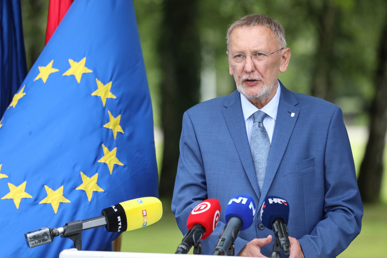 07.06.2023., Zagreb - Potpredsjednik Vlade i ministar unutarnjih poslova Davor Bozinovic nazocio programu primopredaje vozila s policijskim obiljezjima za potrebe rada prometne policije (kombi vozila za ocevid). Radi se o vozilima koja su nabavljena putem sredstava Nacionalnog programa sigurnosti cestovnog prometa.  Photo: Robert Anic/PIXSELL