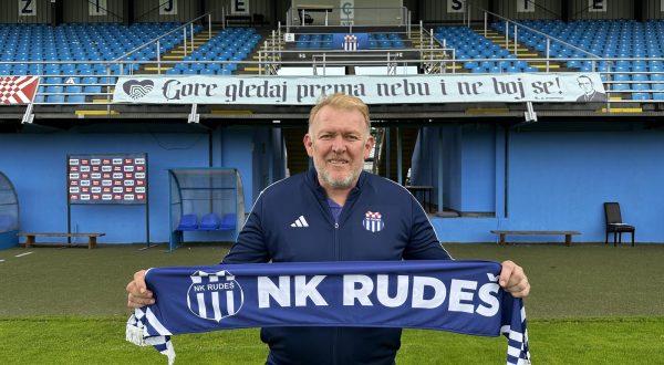 07.06.2023., Zagreb - Proslavljeni hrvatski nogometaš Robert Prosinecki novi je trener novog prvoligaša NK Rudesa. Nekadasnjem reprezentativcu ovo je prvi angazman na klupi nekog domaceg kluba, nakon sto je vodio, izmedju ostalih, reprezentacije Azerbajdzana i BiH, turske klubove Kayserispor i Denizlispor, a posljednji je angazman imao u ljubljanskoj Olimpiji. U Rudesu su tako na tri glavne pozicije u klubu tri legendarna lica hrvatskog nogometa jer je predsjednik kluba Josip Simunic, sportski direktor Rudesa Silvio Maric te sada trener Robert Prosinecki.   Photo: Marko Lukunic/PIXSELL
