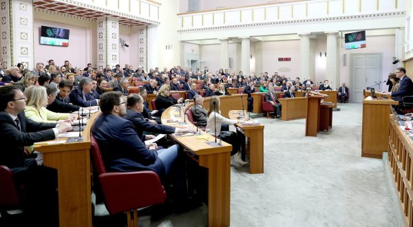 08.02.2023., Zagreb - Zastupnici su nakon slobodnih rasprava poceli izjasnjavanje o amandmanima i glasovanje o do sada raspravljenim tockama dnevnog reda. Photo: Patrik Macek/PIXSELL