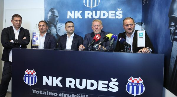 09.06.2023.,Zagreb - Konferencija za medije te sluzbeno predstavljanje novog trenera NK Rudesa Roberta Prosineckog.
 Photo: Robert Anic/PIXSELL