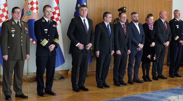 10.02.2023., Zagreb - Predsjednik Republike i vrhovni zapovjednik Oruzanih snaga Republike Hrvatske Zoran Milanovic urucio je casnicke cinove prigodom zavrsetka izobrazbe 14. narastaja Temeljne casnicke izobrazbe – smjer Zdravstvena sluzba. Photo: Goran Stanzl/PIXSELL