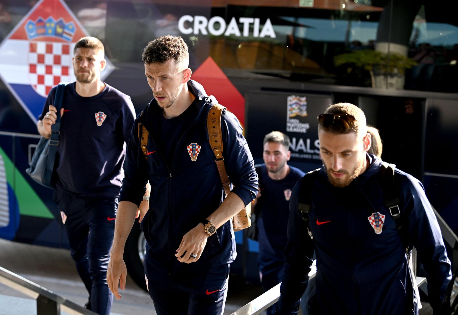 12.06.2023., Rotterdam - Dolazak Hrvatske nogometne reprezentacije u Rotterdam na zavsnicu Liga nacije. Ivan Perisic, Nikola Vlasic Photo: Marko Lukunic/PIXSELL