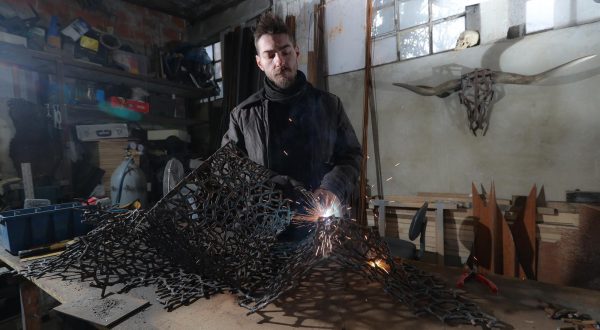 12.12.2018., Zagreb - Nikola Vudrag, akademski kipar, u svom ateljeu. "n"nPhoto: Robert Anic/PIXSELL