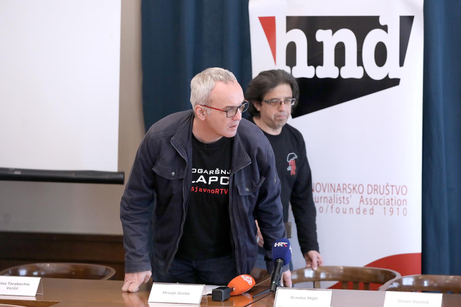 13.04.2022., Zagreb - U Novinarskom domu odrzana je konferencija za medije Hrvatskog novinarskog drustva. HND je upozorio na seriju tuzbi koje su protiv novinara i medija podnijeli saborska zastupnica Romana Nikolic i predsjednik Zupanijskog suda u Osijeku Zvonko Vrban. HND smatra da se "teror SLAPP-tuzbama" nesmetano nastavlja kao jedan od oblika zastrasivanja i financijskog unistenja nezavisnog novinarstva. predsjednik Hrvoje Zovko   Photo: Patrik Macek/PIXSELL