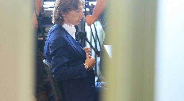 13.06.2017., Osijek - Zupanijski sud, sudjenje Zdravku Mamicu, Zoranu Mamicu, Damiru Vrbanovicu i Milanu Pernaru, optuzenima za izvlacenje najmanje 100 milijuna kuna iz Dinama. Luka Modric u svojstvu svjedoka.rPhoto: Davor Javorovic/PIXSELL