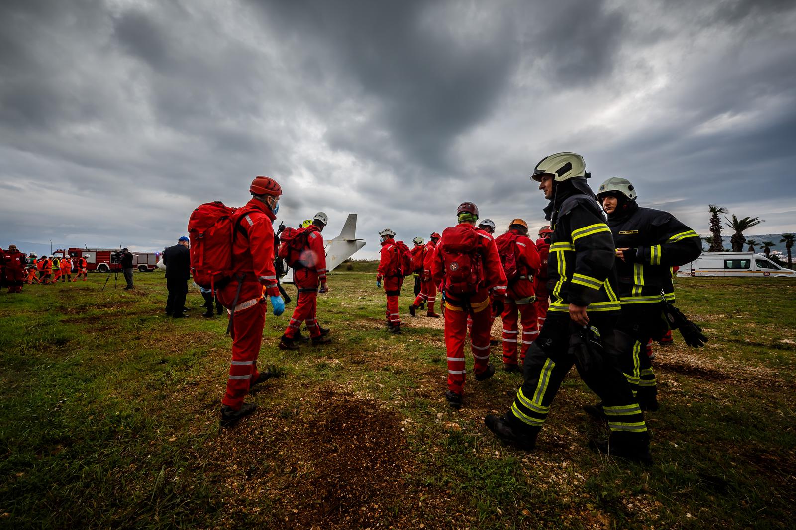 13.11.2021., Kastela - Vjezba portage I spasavanja „ASAR 2021 – 3“.Danas je u organizaciji Civilne zastite odrzana Vjezba potrage i spasavanja iz srusenog zrakoplova.

 Photo: Zvonimir Barisin/PIXSELL