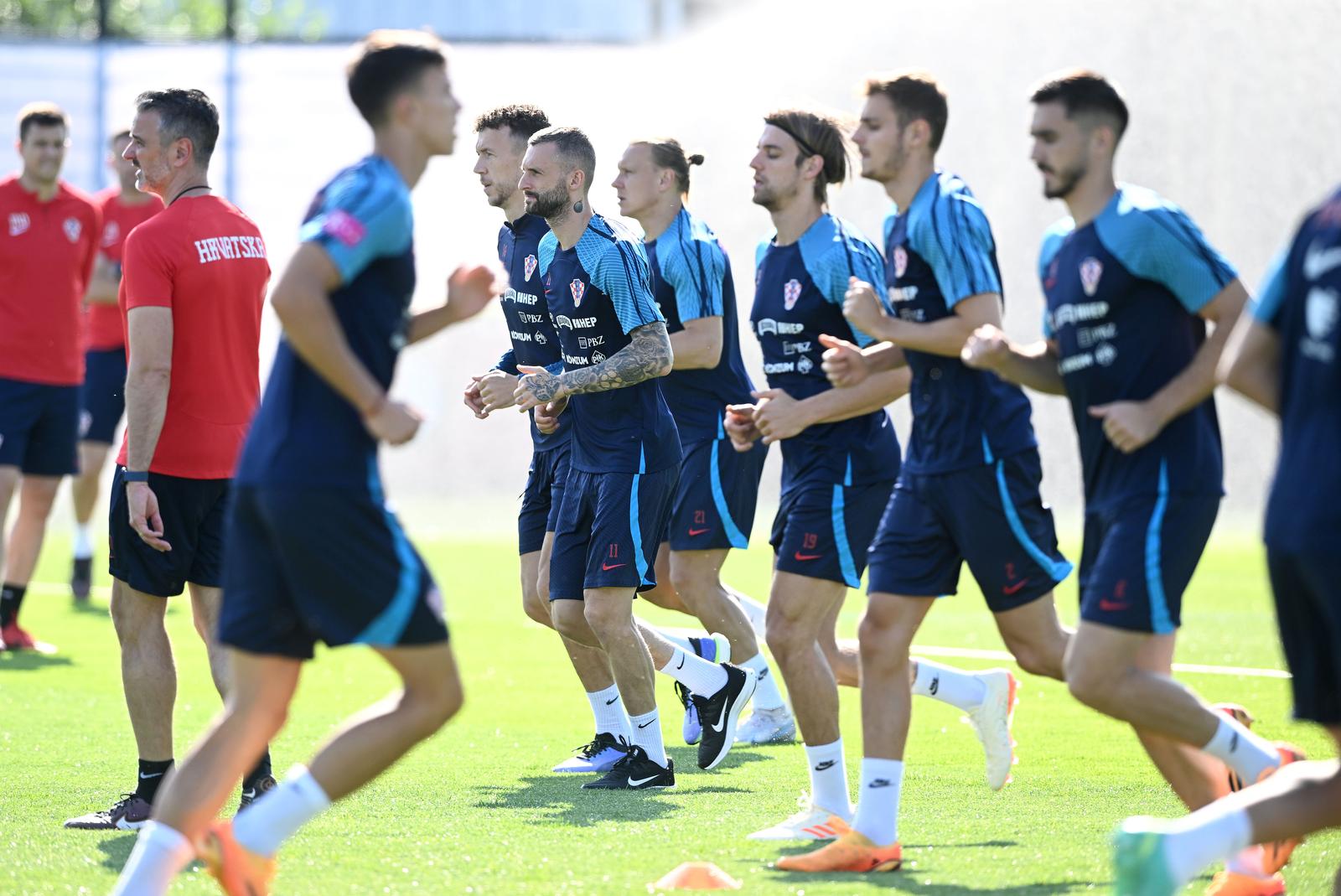 16.06.2023., Rotterdam, Nizozemska - Trening hrvatske nogometne reprezentacije uoci finalne utakmice Lige nacija izmedju Hrvatske i Spanjolske. Ivan Perisic, Marcelo Brozovic, Borna Sosa, Josip Stanisic, Josip Juranovic Photo: Marko Lukunic/PIXSELL