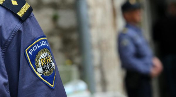 17.04.105., Split - Policija, automobi i policijske oznake."nPhoto: Ivo Cagalj/PIXSELL