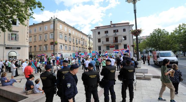 17.06.2023., Rijeka - Sudionici skupa "Hod za zivot" setali su Korzom od gradske ure do trga bana Jelacica gdje je odrzan skup.  Photo: Goran Kovacic/PIXSELL