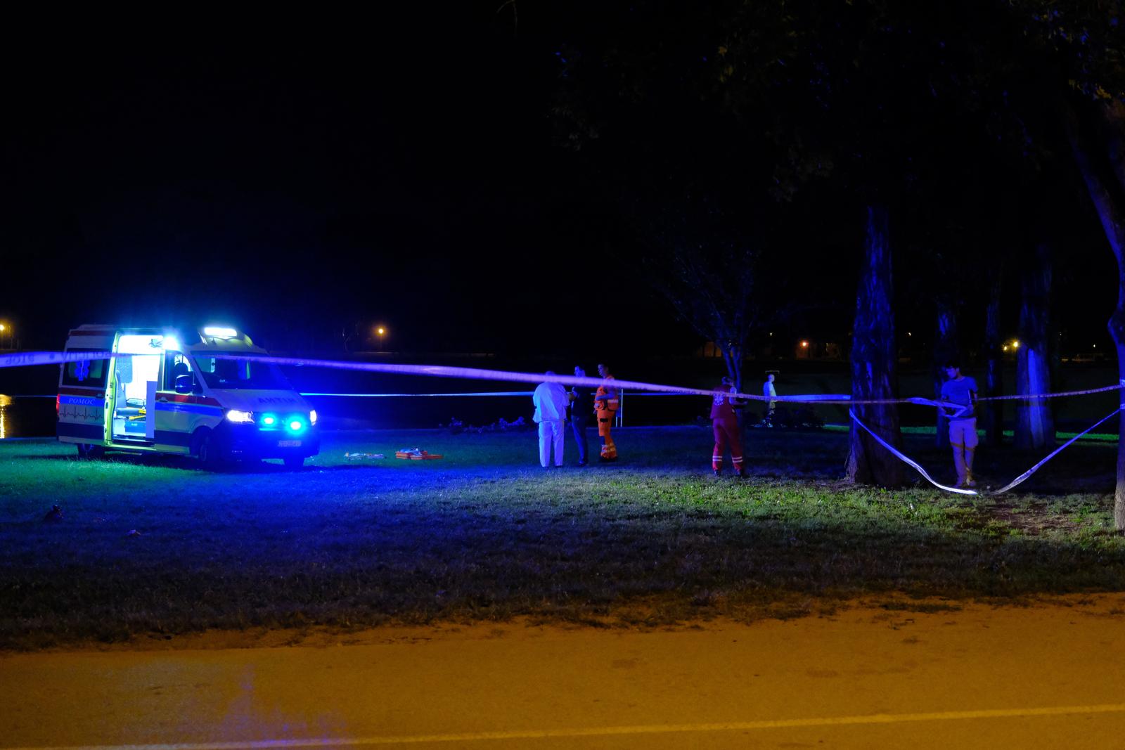21.06.2023., Zagreb - Dio Bundeka ogradila je policija. Ocevid je u tijeku. Na mjestu dogadaja je i hitna pomoc. Prema posljednjim informacijama, vozac Hitne pregazio tri maloljetnice, jedna tesko ozlijeđena. Photo: Slaven Branislav Babic/PIXSELL
