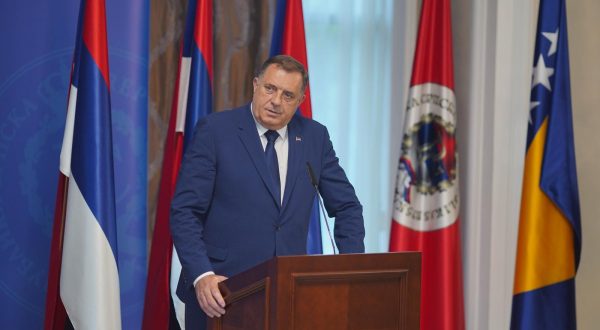 22.06.2023., Administrativni centar Vlade RS, Banjaluka (BiH) – Premijer Republike Srpske Radovan Viskovic i madjarski ministar vanjskih poslova Peter Sijarto (Peter Sziarto) potpisali su danas u Banjaluci Zajednicku izjavu o suradnji Republike Srpske i Vlade Madjarske. Nakon potpisivanja izjave, odrzana je pres konferencija na kojoj su se obratili Milorad Dodik, predsjednik RS, i Viktor Orban, premijer Madjarske.  Photo: Dejan Rakita/PIXSELL
