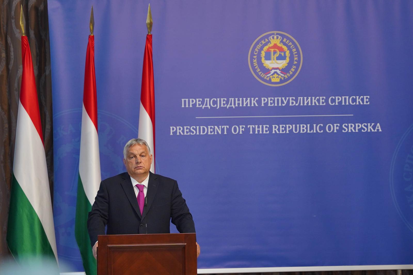22.06.2023., Administrativni centar Vlade RS, Banjaluka (BiH) – Premijer Republike Srpske Radovan Viskovic i madjarski ministar vanjskih poslova Peter Sijarto (Peter Sziarto) potpisali su danas u Banjaluci Zajednicku izjavu o suradnji Republike Srpske i Vlade Madjarske. Nakon potpisivanja izjave, odrzana je pres konferencija na kojoj su se obratili Milorad Dodik, predsjednik RS, i Viktor Orban, premijer Madjarske.  Photo: Dejan Rakita/PIXSELL